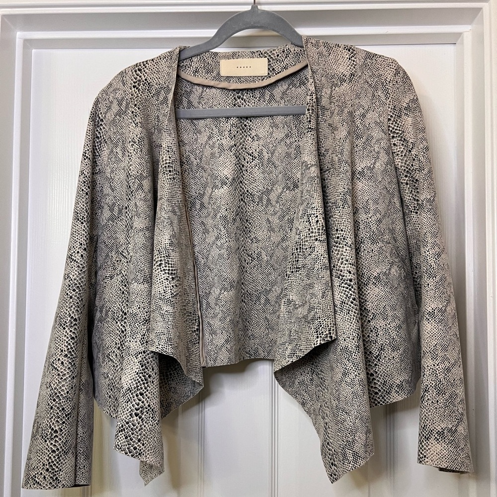 Blank NYC Snakeskin Print Women's Flowy Blazer - Faux Suede